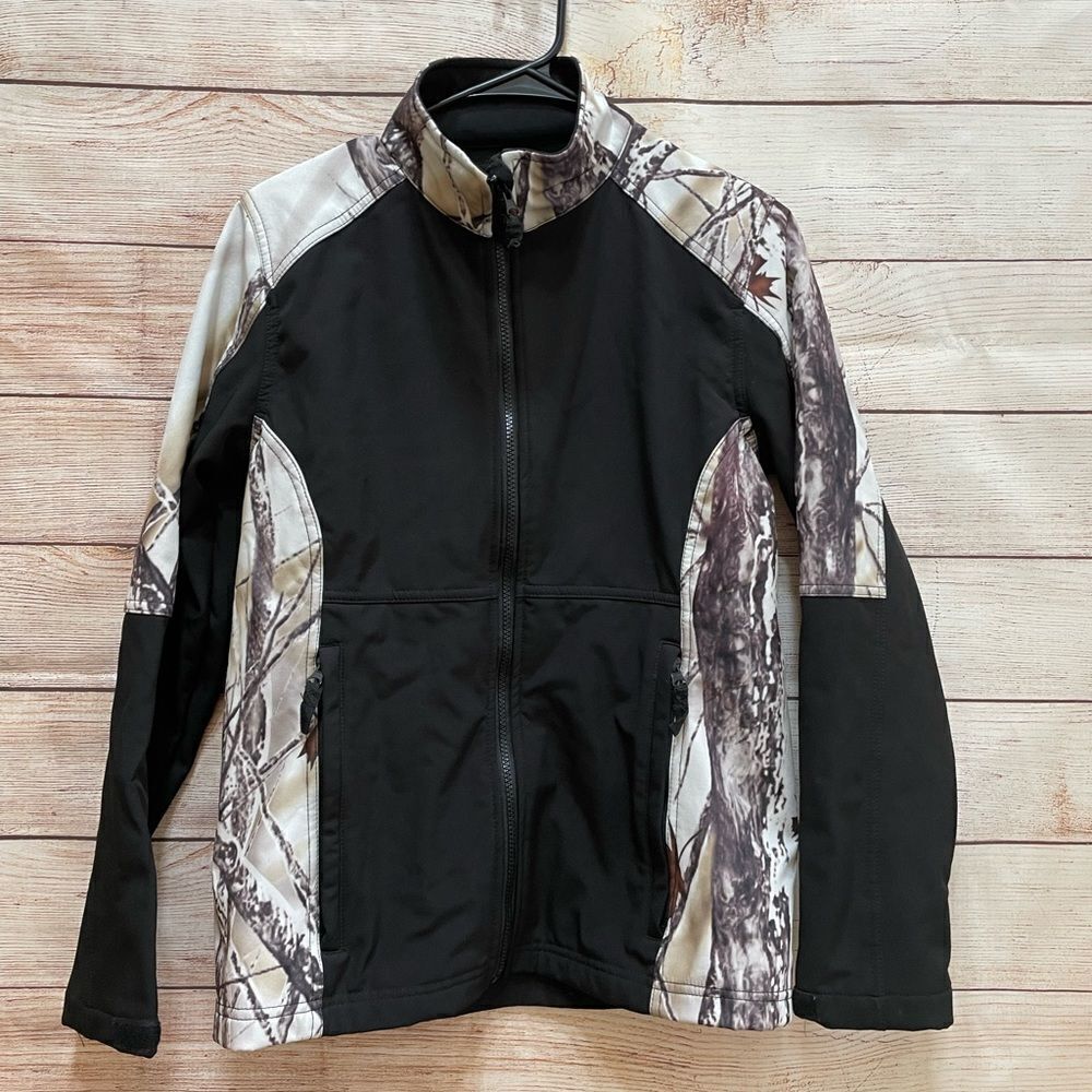 BURLY GIRL JACKET IN CAMOUFLAGE PRINT‎